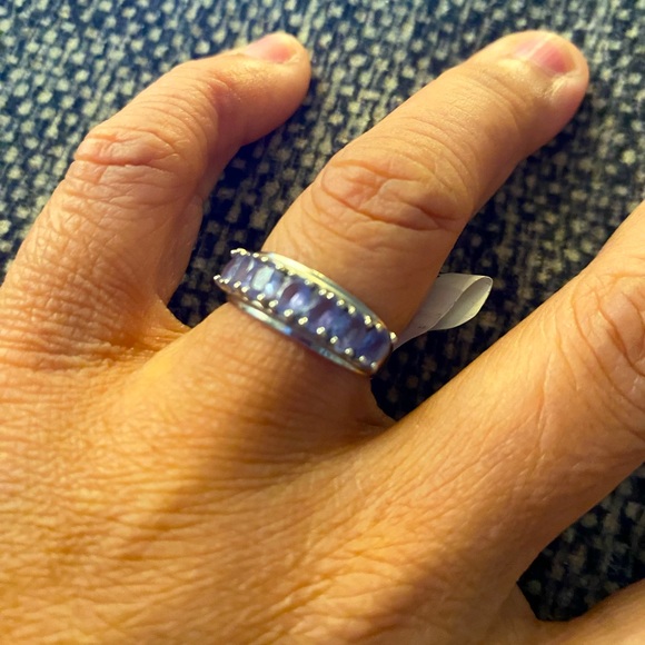 10k Gold Tanzanite Ring